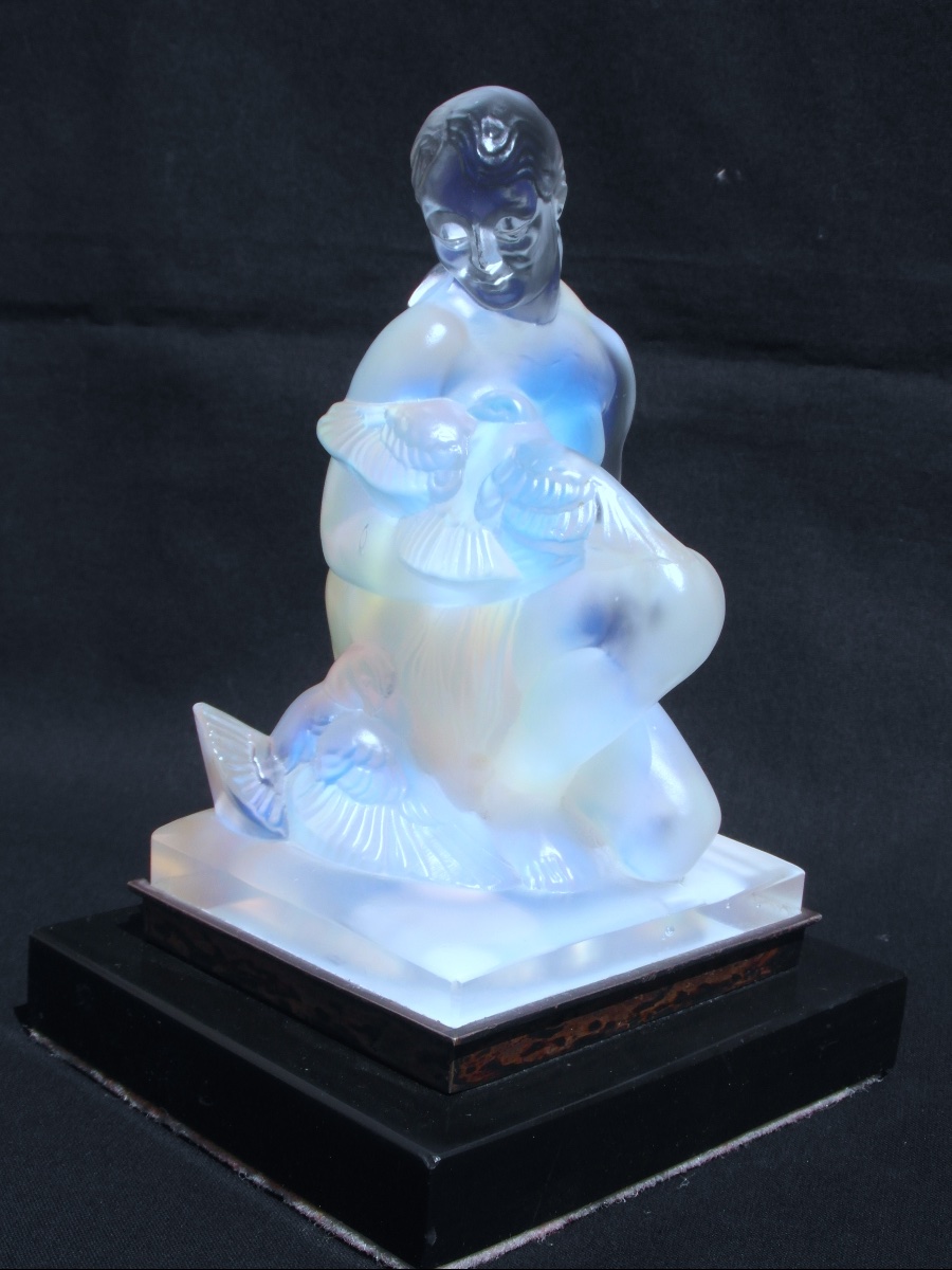 "woman With Doves," Opalescent Glass By Sabino, Formerly Daum Lalique, Art Deco