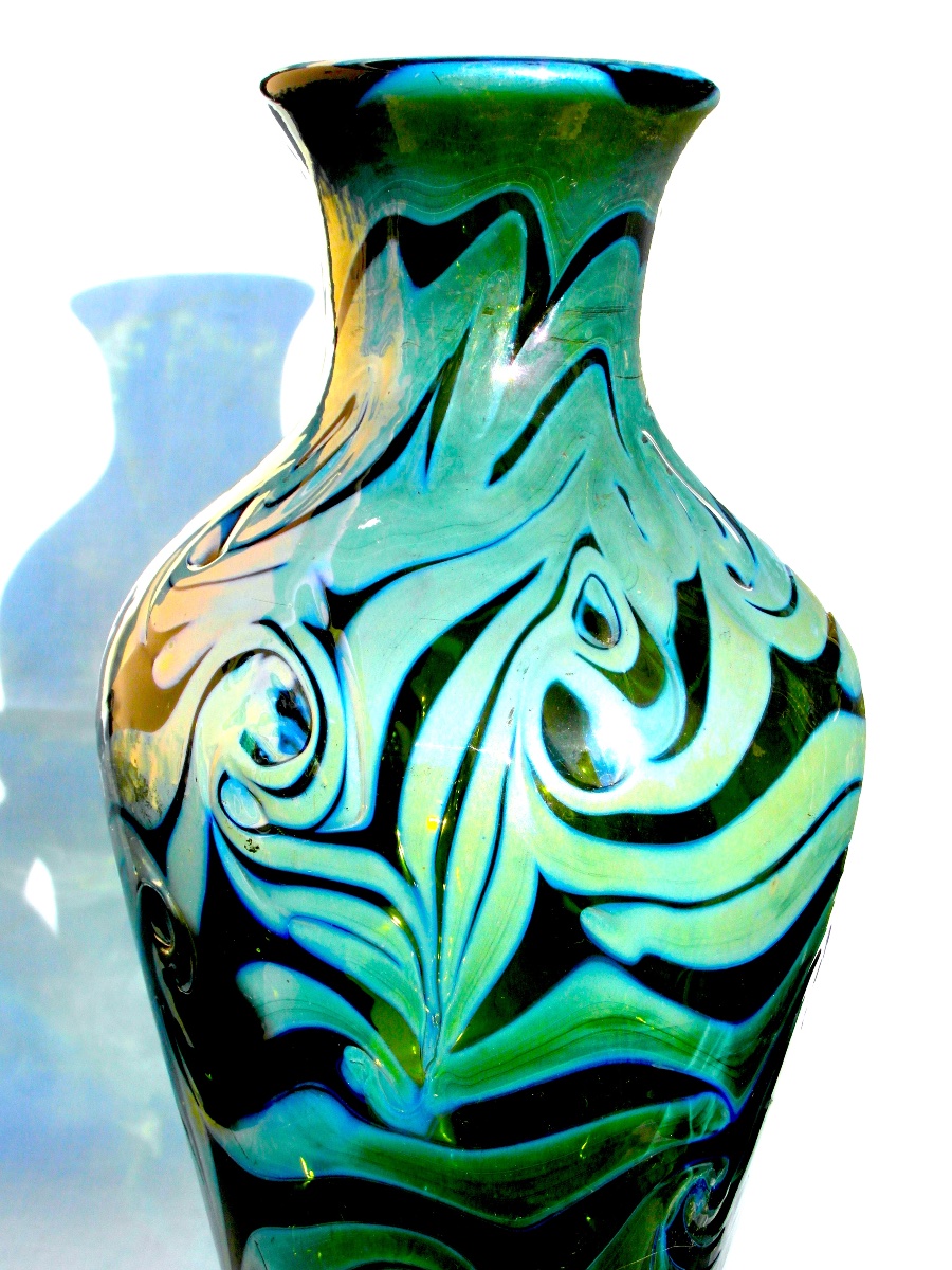 Large Iridescent Glass Baluster Vase, Bohemian Loetz, Circa 1900, Era Daum Galle Austria-photo-2