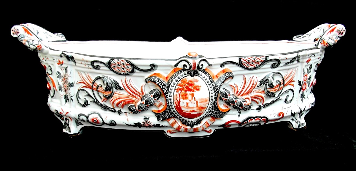 Important Gallé Bowl In Imari Colors With Reserved Areas, 55 Cm Long, Circa 1880
