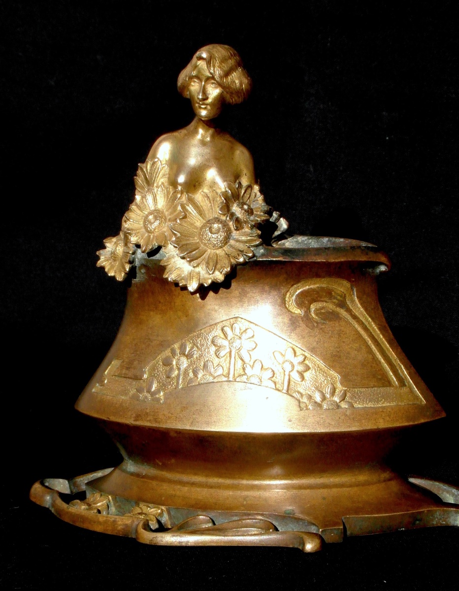 Vase art-nouveau en bronze 2 patines "la femme aux fleurs" par C.Korschann et Louchet  Fondeur-photo-2