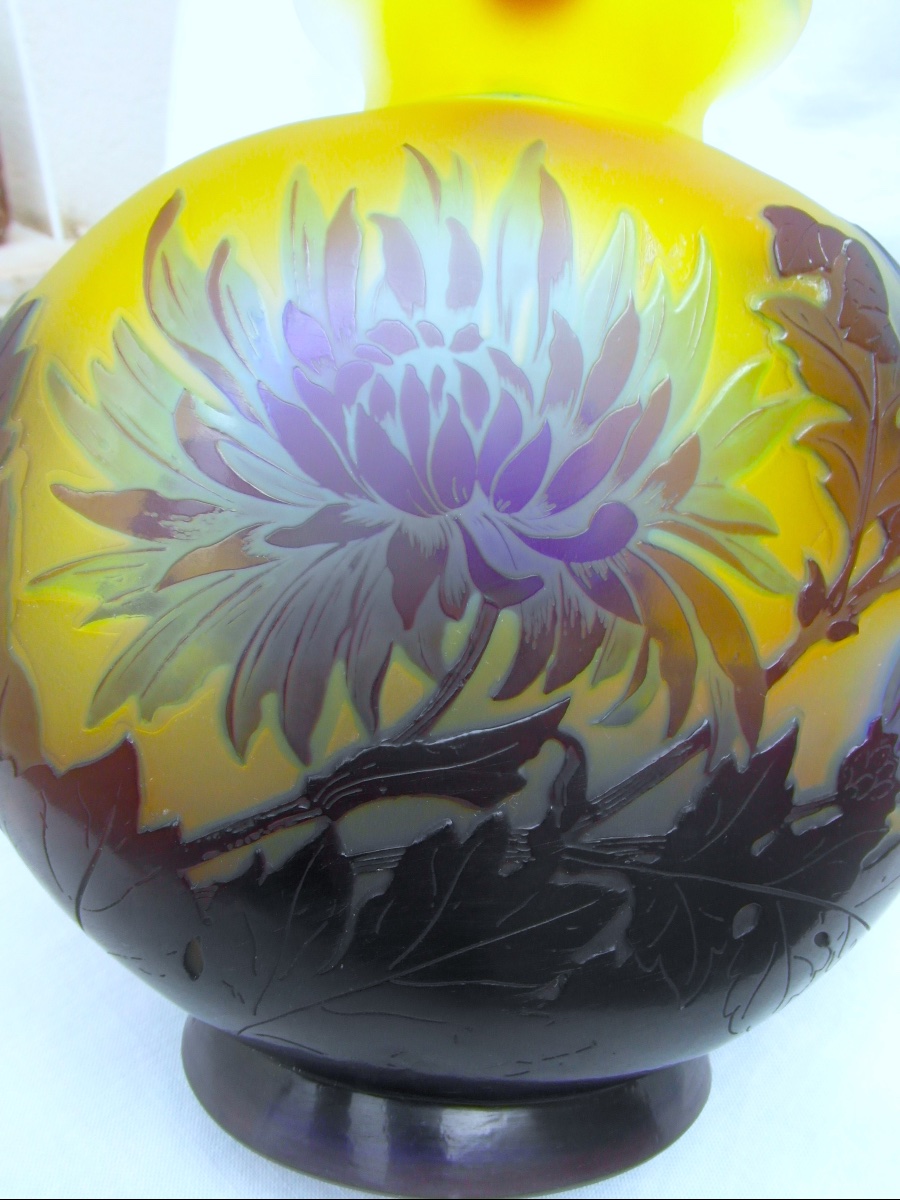 Vase Gallé aux chrysanthèmes bleus par Gallé, parfait, era Daum 1900-photo-2