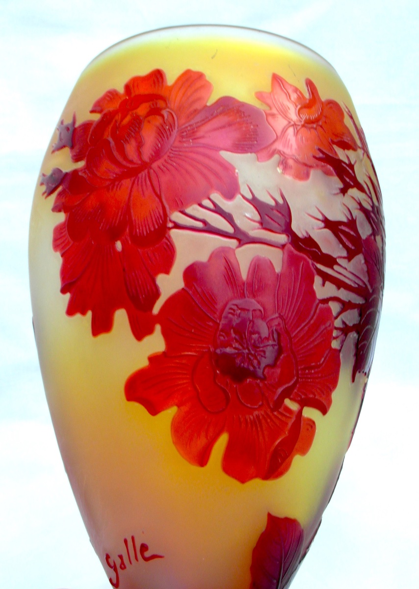 Chalice-shaped Vase With Roses By Gallé, In Perfect Condition, Daum, Circa 1900, Art Nouveau