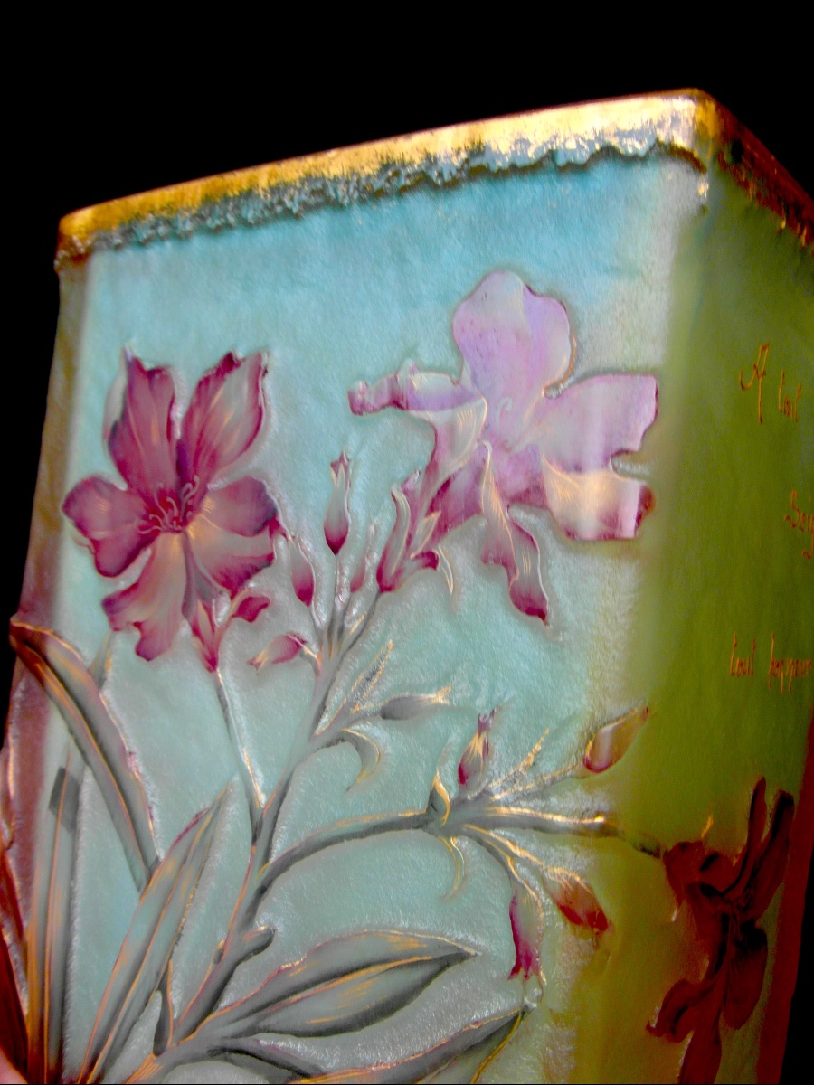 Large vase parlant à pans rectangulaires, décor aux jacinthes par DAUM, vers 1896, era Gallé-photo-2