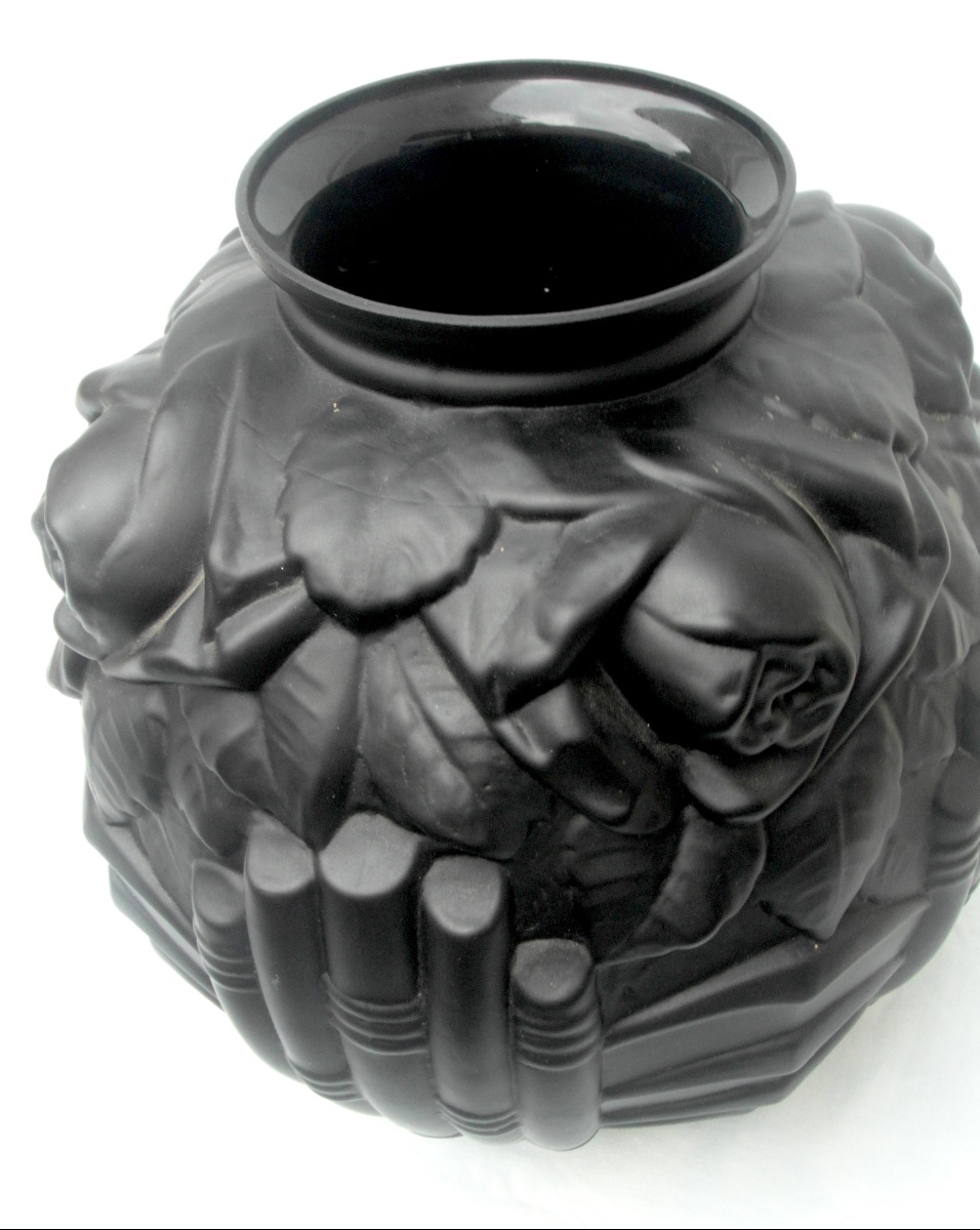 Art Deco "roses And Bamboo" Vase Made Of Pressed-molded Glass, 1930, From The Daum Galle d'Avesn Era-photo-3