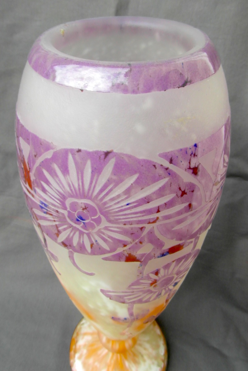 Large Schneider Vase, Signed "charder Le Verre Français," With An "ancolies" Design, Daum-galle, Circa 1920-photo-4