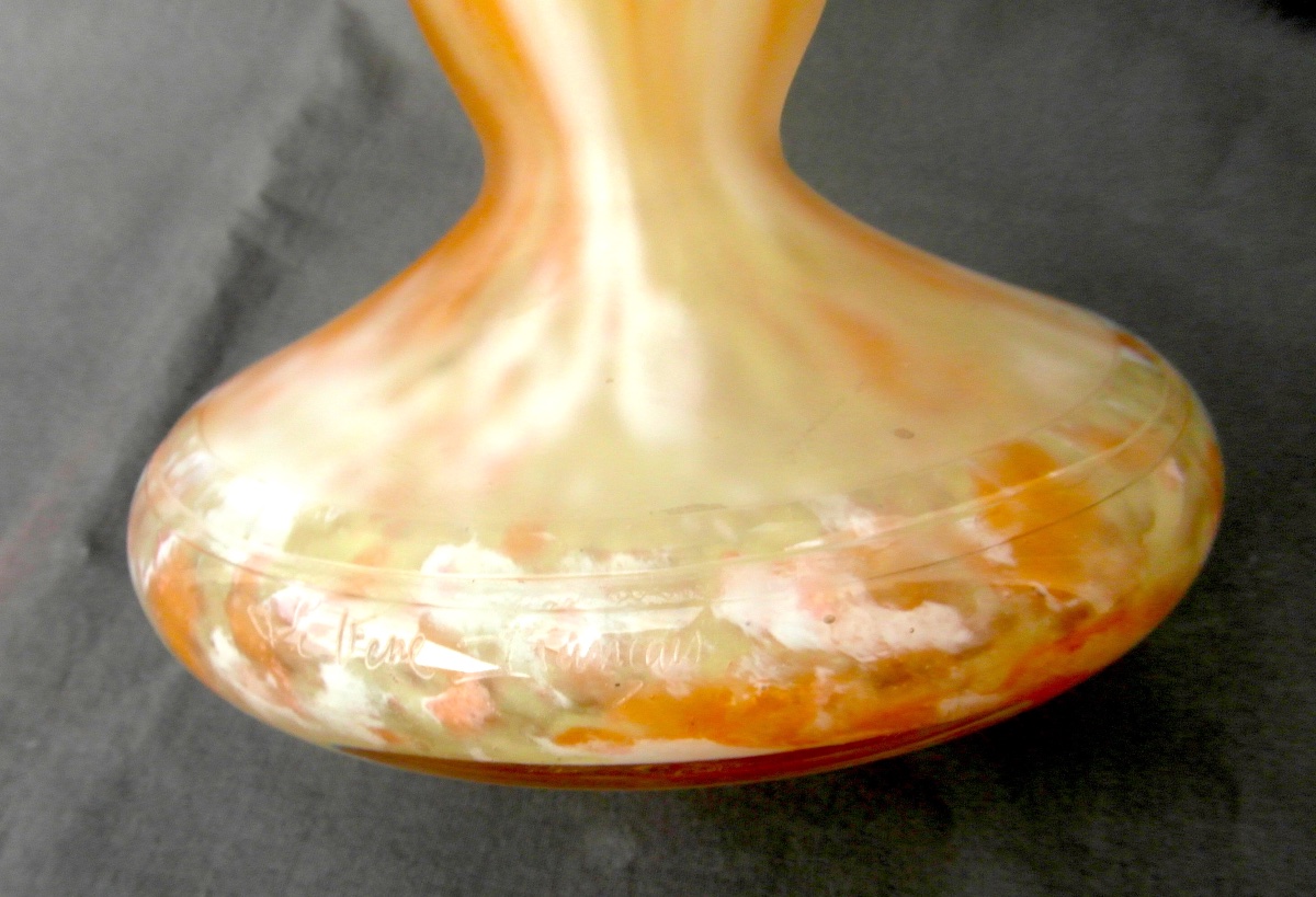 Large Schneider Vase, Signed "charder Le Verre Français," With An "ancolies" Design, Daum-galle, Circa 1920-photo-6