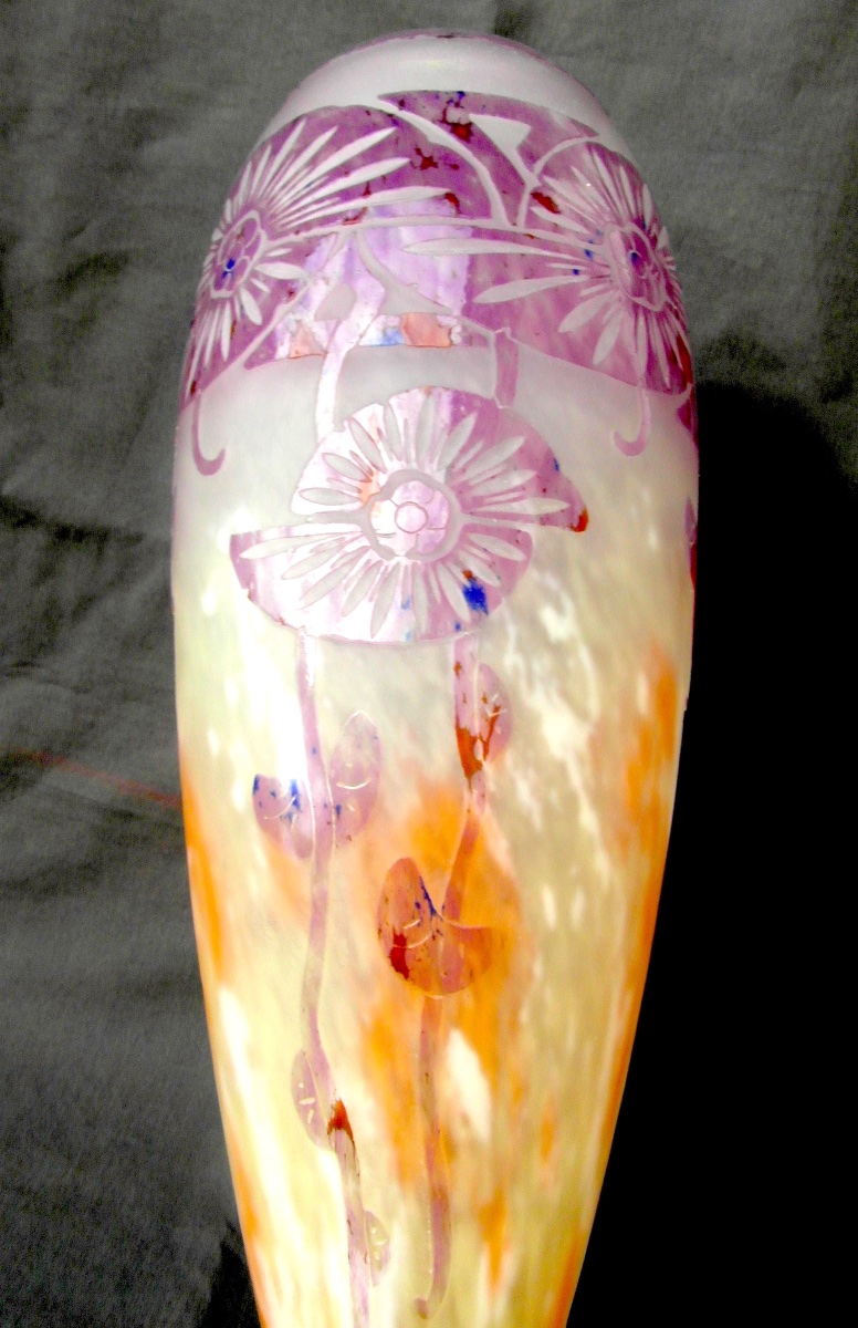 Large Schneider Vase, Signed "charder Le Verre Français," With An "ancolies" Design, Daum-galle, Circa 1920