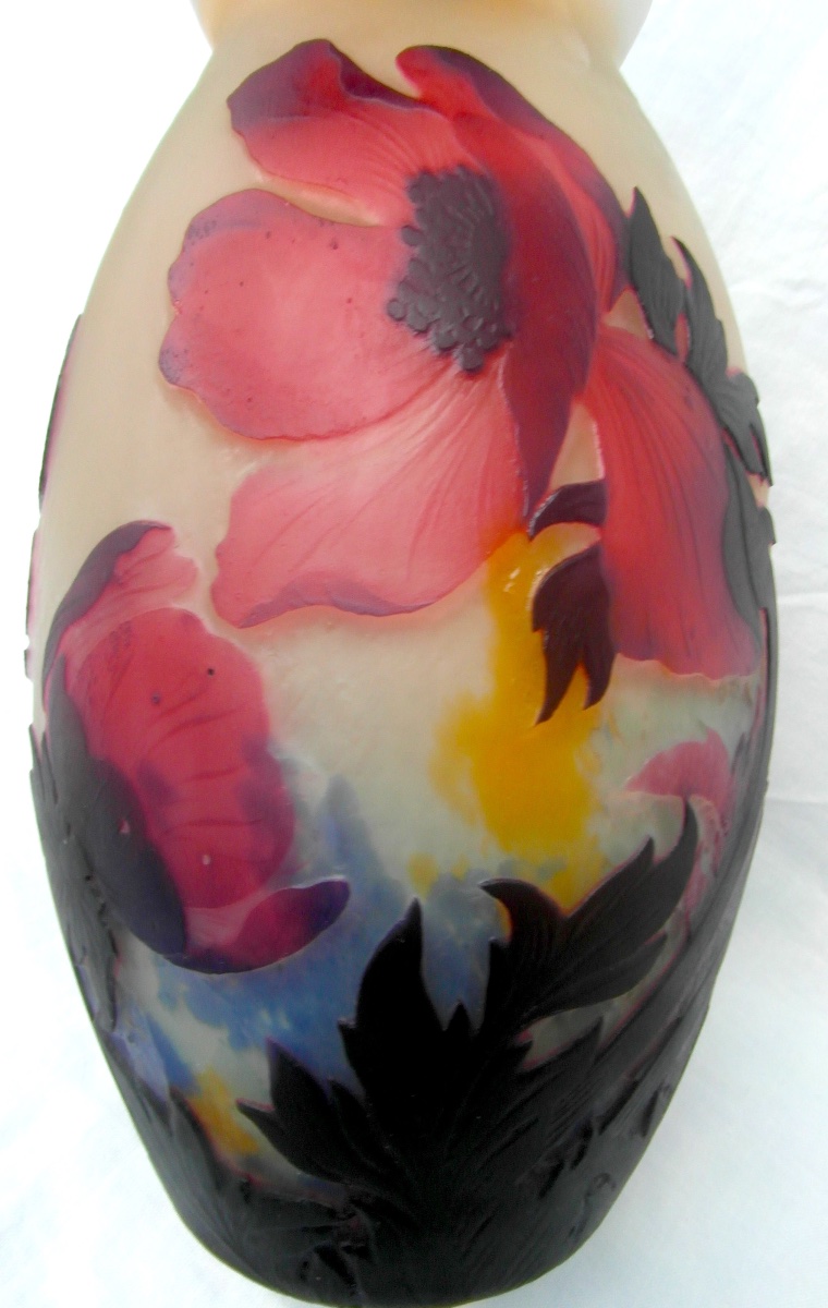 Vase aux anémones rouges par Muller, parfait, era Daum Gallé 1900