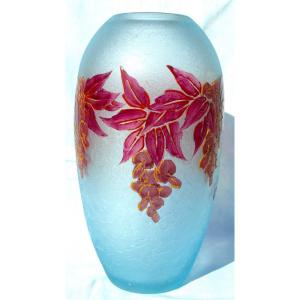 Pretty Art-deco Vase Decorated With Falling Wisteria By Legras, Era Daum Galle 1920