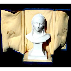 Buste "jeune paysanne" par A.Leonard en biscuit de la M. Nationale de SEVRES, vers 1900