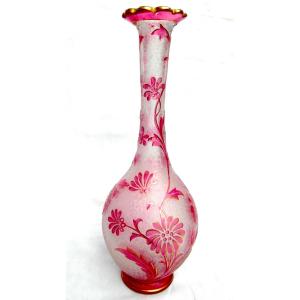 Vase 1900 à décor floral, gravé à l'acide par le verrerie Saint-Louis, parfait, era daum Gallé