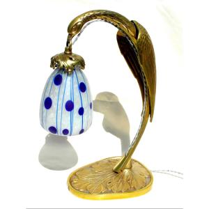 lampe art-nouveau avec pied aigle en bronze et tulipe loetz  Koloman Moser "Zephyr", era daum