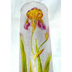 1900s Vase Made Of Engraved And Enameled Glass With An Iris Design By Baccarat, From The Daum Galle Era