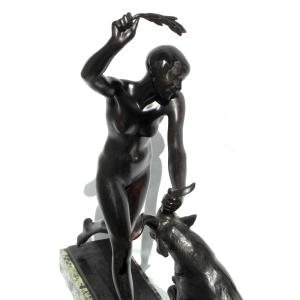 Large Art Deco Bronze Sculpture, "beauty Triumphs Over Strength," By L. Riché, Era Susse Daum