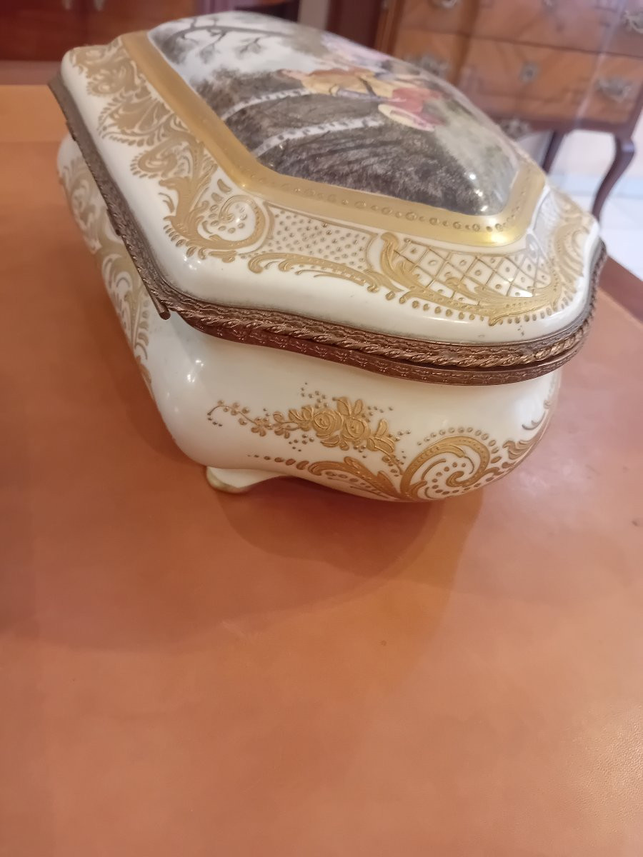 Late 19th Century Porcelain Box In The Style Of Sevres Signed Garnier-photo-2