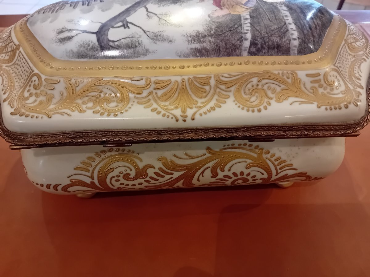 Late 19th Century Porcelain Box In The Style Of Sevres Signed Garnier-photo-3