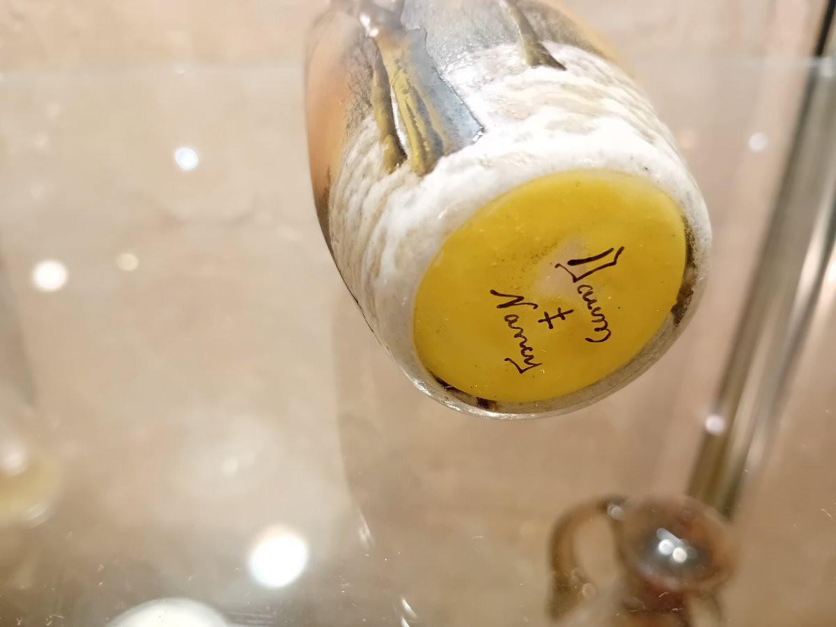 DAUM VASE EN VERRE dégagé à l acide  et émaillé à chaud à décor de sous bois enneigé -photo-1