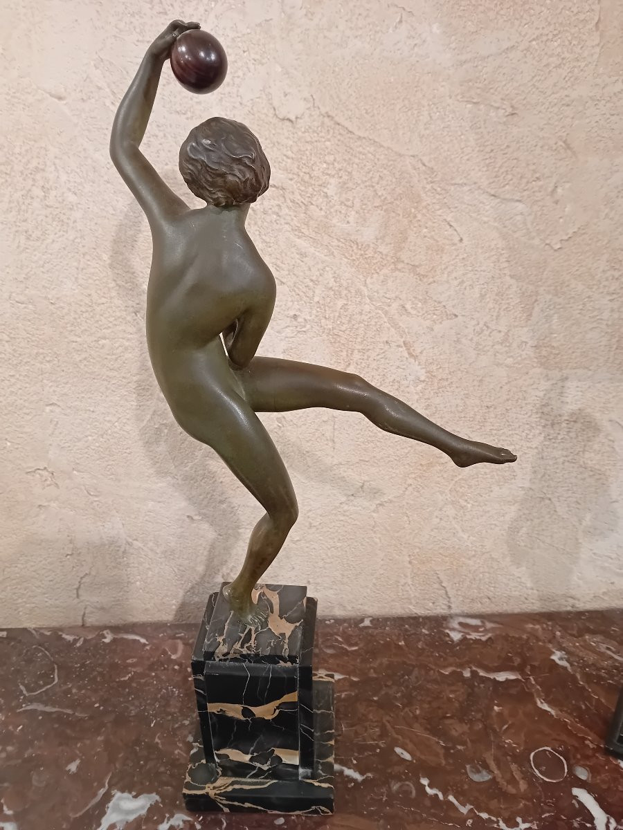 Art Deco Bronze With Green Patina, Portoro Marble Base: Ball Player-photo-2