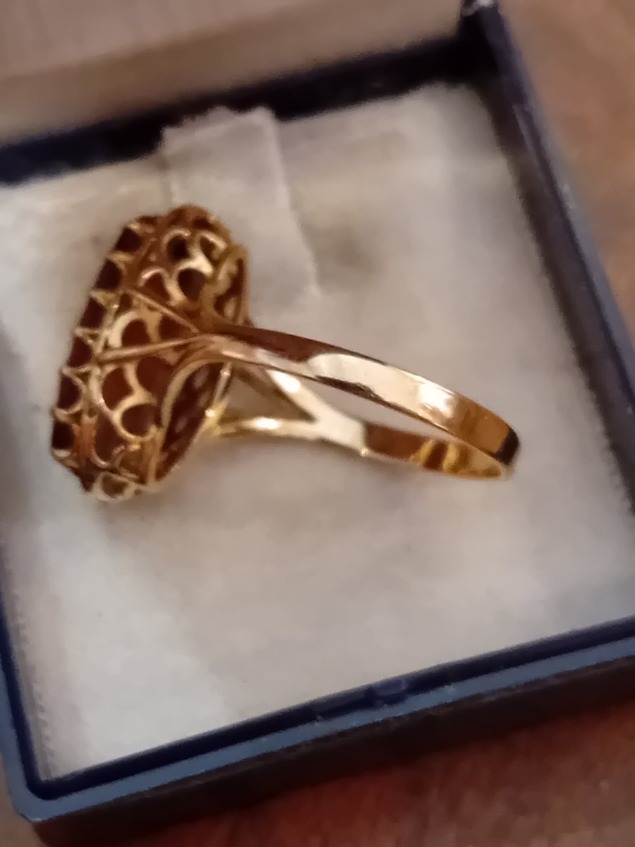 18k Gold Ring With Stone Set-photo-4
