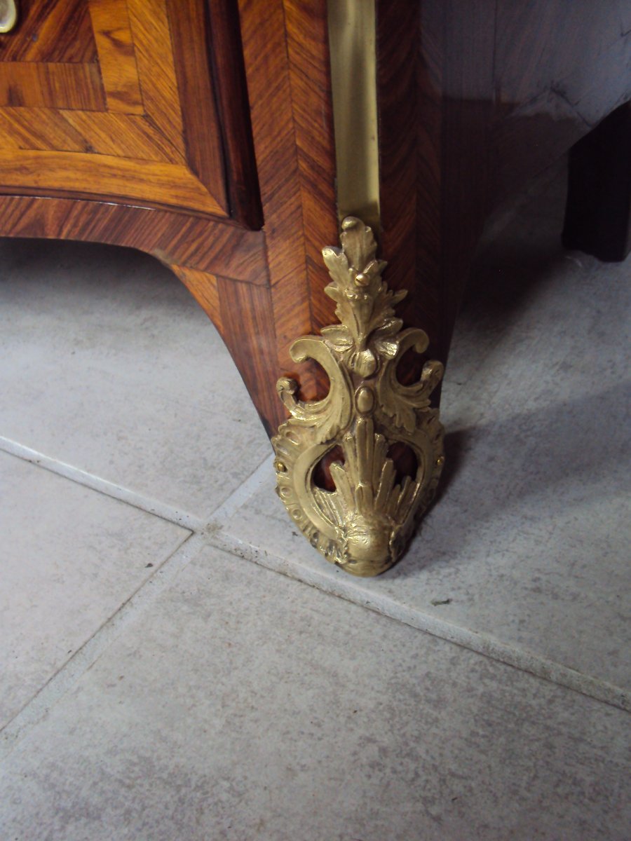Petite Commode Galbee  placage marqueterie de bois De Violette Epoque XVIIIème-photo-8