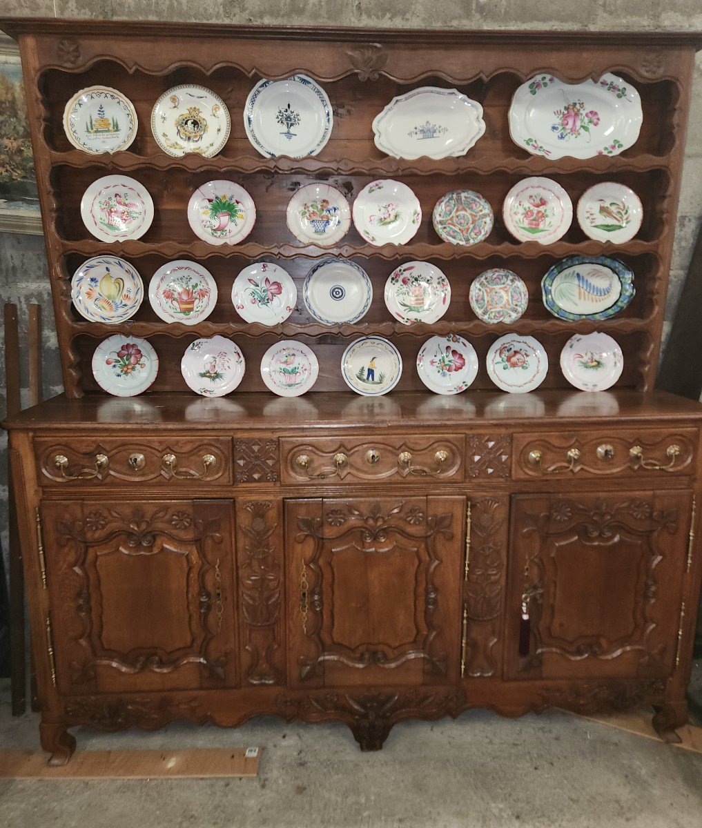 Exceptional 3-door Dresser Lorrain Early 19th Century In Oak 