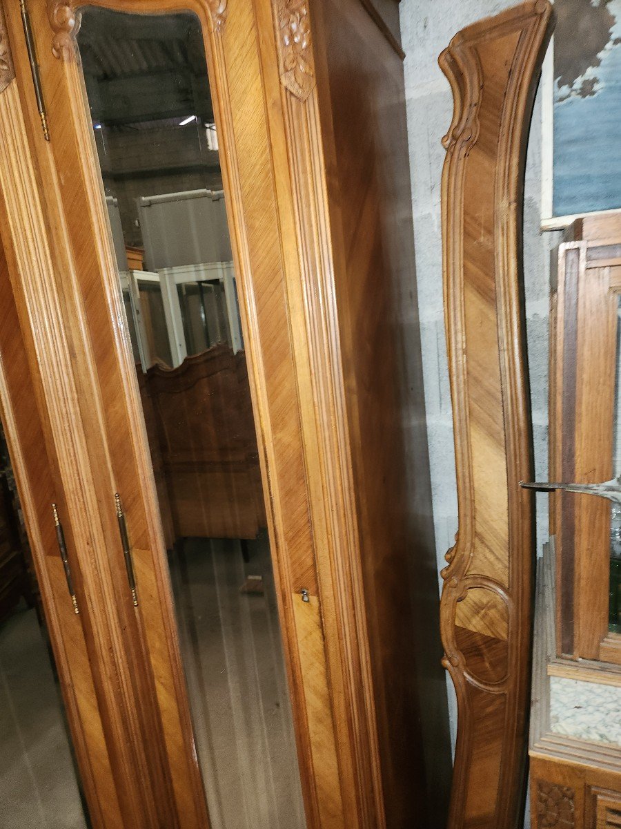 Louis XV Walnut Bedroom -photo-7