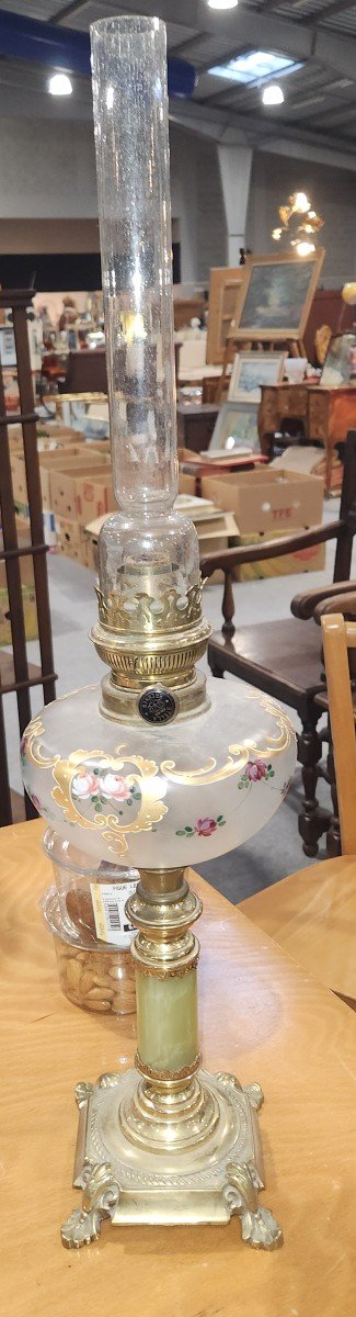 Lampe à Pétrole 19eme Réservoir En Vert émaillé De Petites Fleurs 