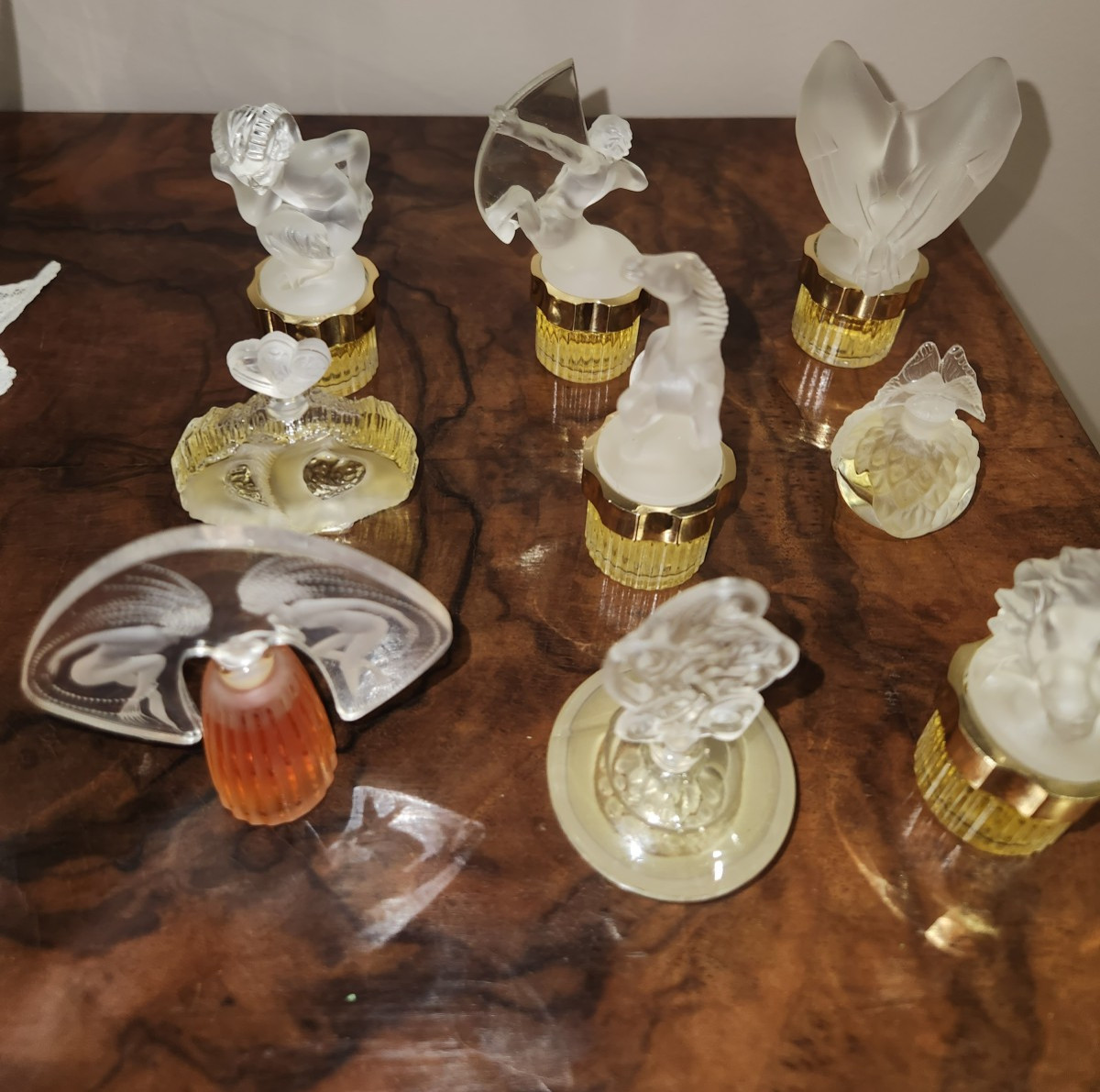 9 Flacons De Parfum Lalique Miniatures 5ml