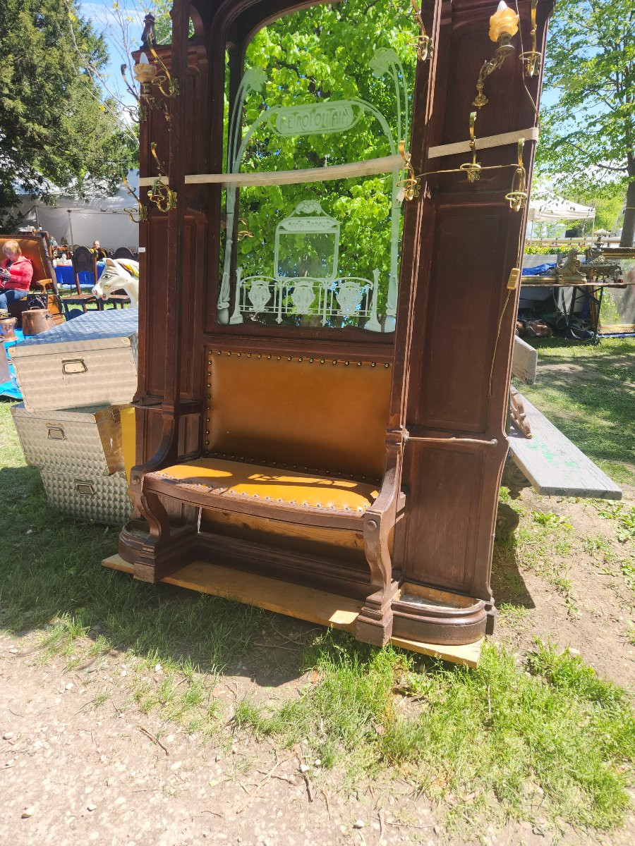 Vestiaire Art Nouveau En Chêne Provenant d'Une Brasserie De Nancy -photo-2