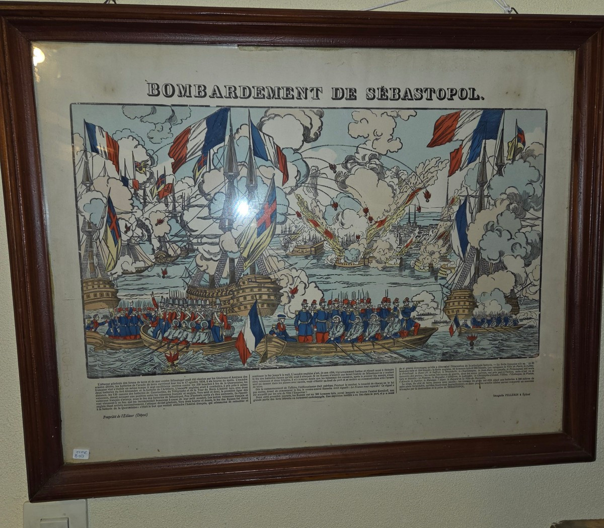 Image d'Epinal encadrée le bombardement de Sebastopol