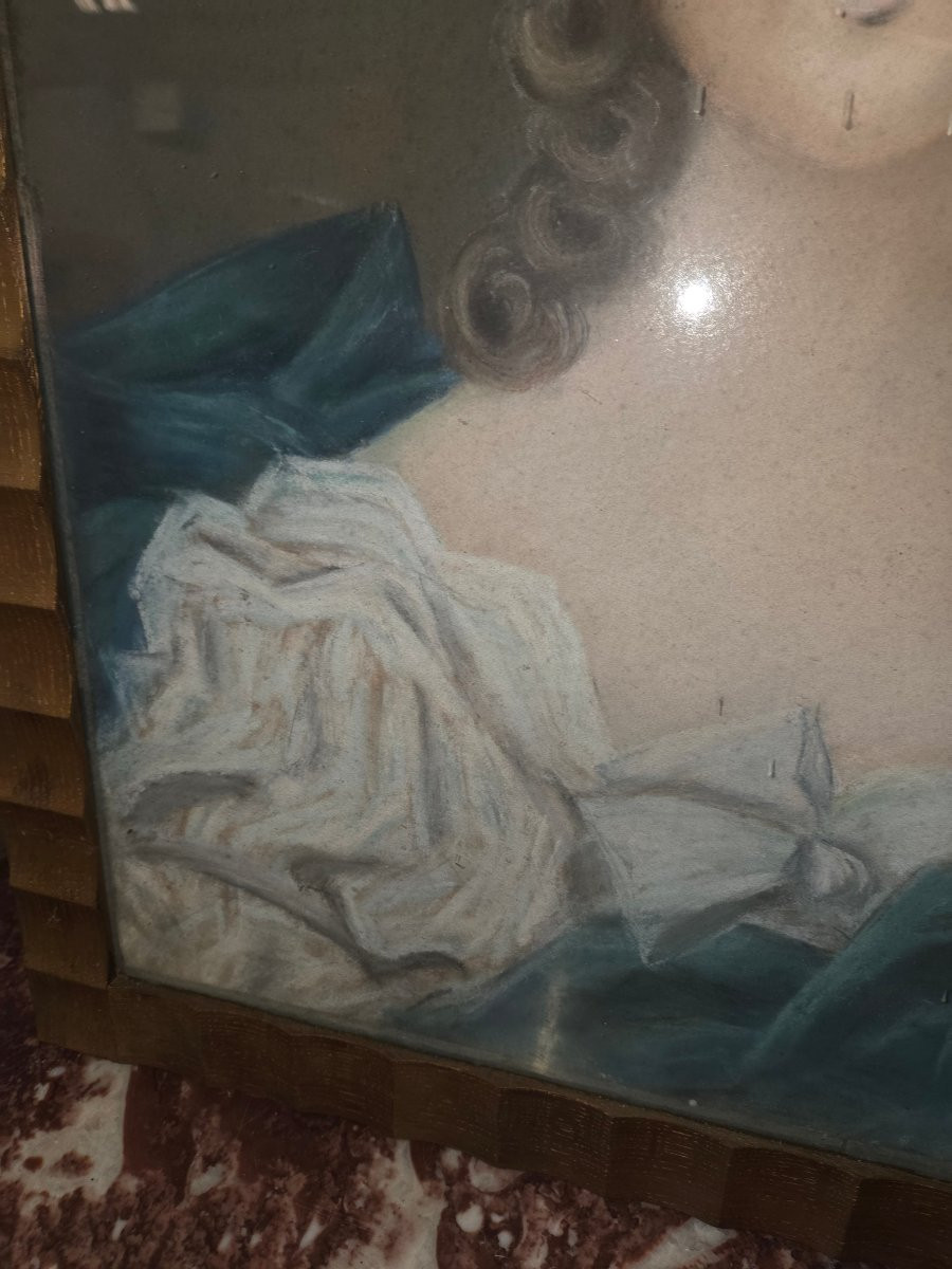 Pastel Portrait Of A Woman, Second Part Of The 19th Century -photo-1