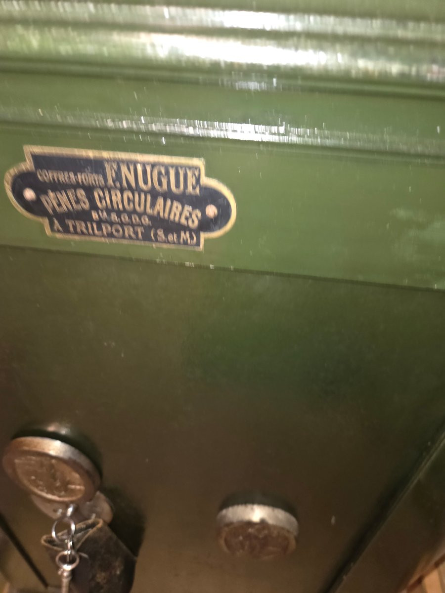 F.nugue Arch Safe With Green Bronze Circular Bolts-photo-1