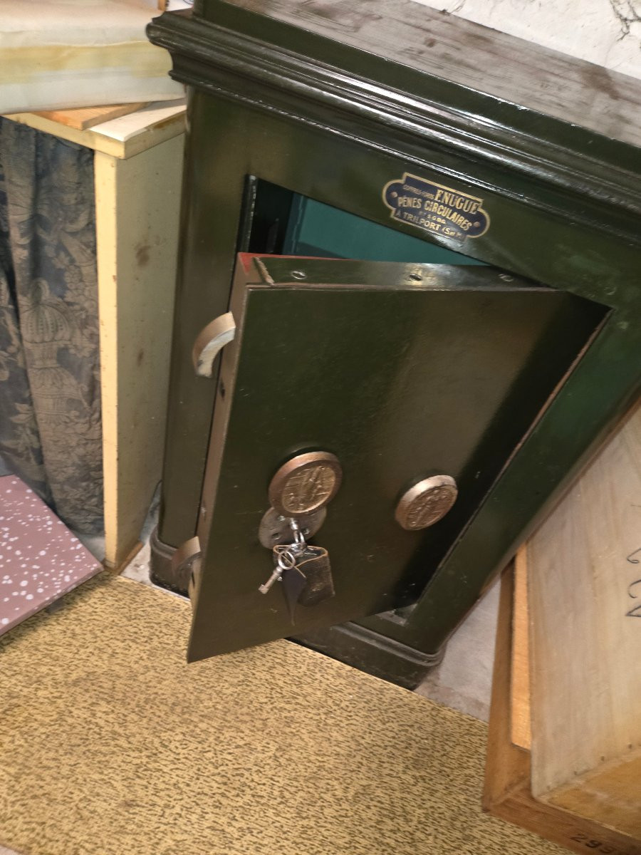 F.nugue Arch Safe With Green Bronze Circular Bolts-photo-3