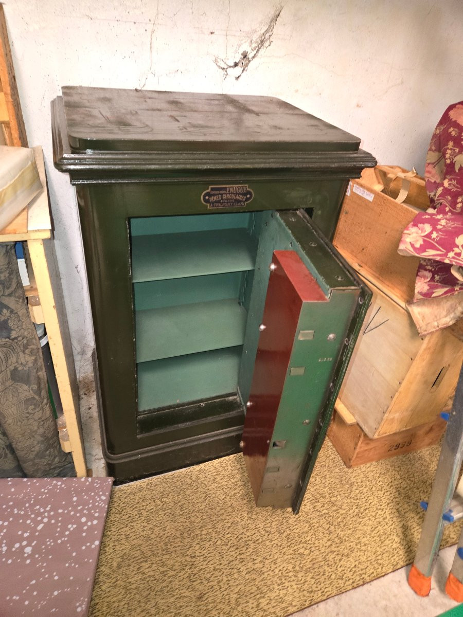 F.nugue Arch Safe With Green Bronze Circular Bolts-photo-4