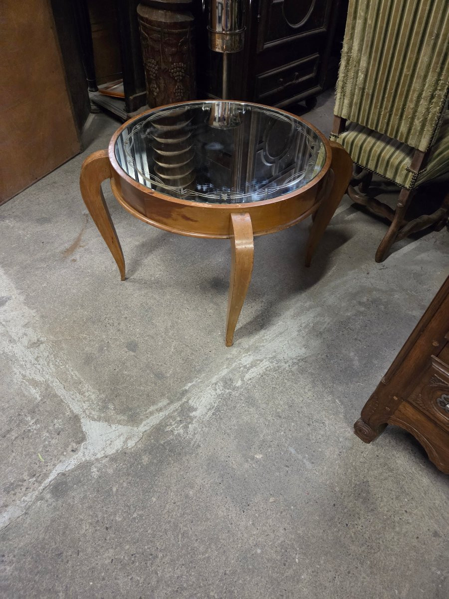 Art Deco Walnut Side Table With Mirrored Top And Decorations -photo-1