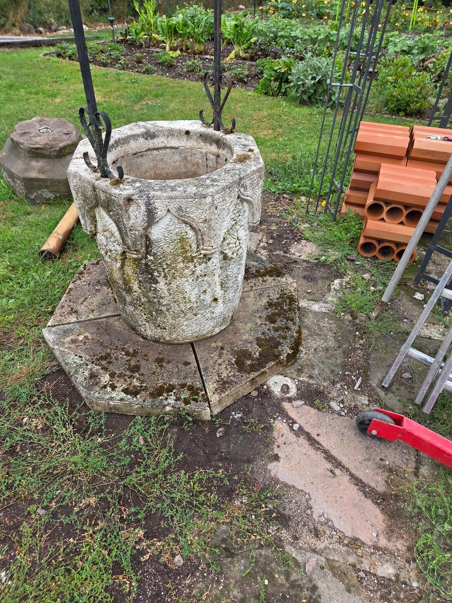 Reconstituted Stone Well From The 70s Based On A 17th Century Model-photo-1