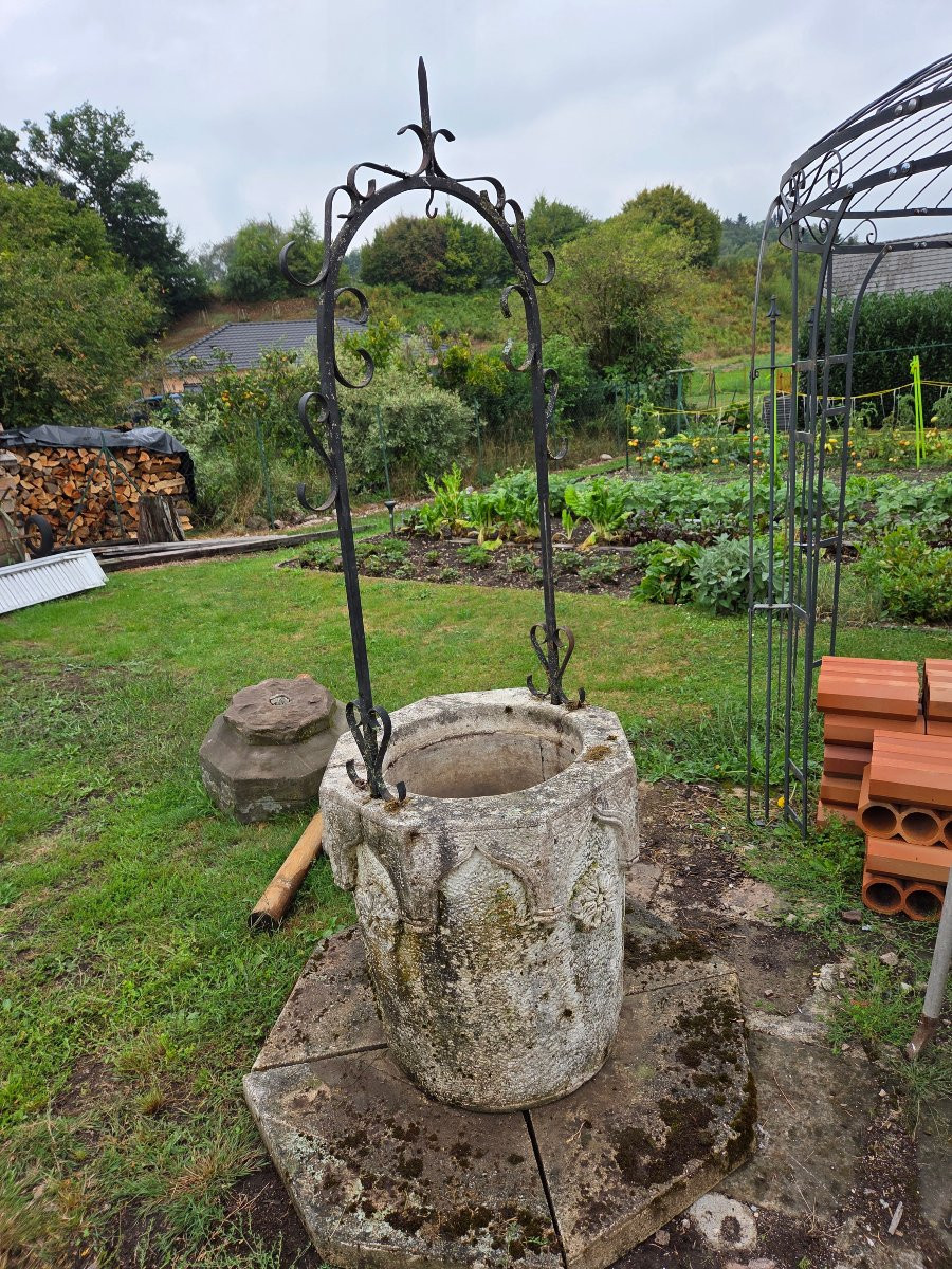 Reconstituted Stone Well From The 70s Based On A 17th Century Model-photo-3