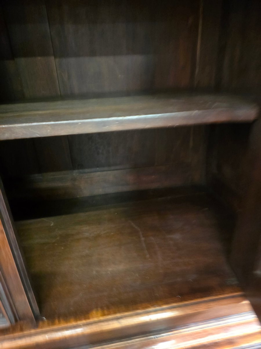 Cabinet en noyer de style gothique du début 20ème siècle -photo-1