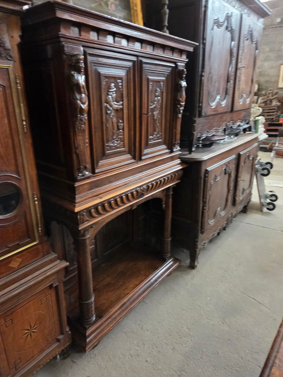 Cabinet en noyer de style gothique du début 20ème siècle -photo-3