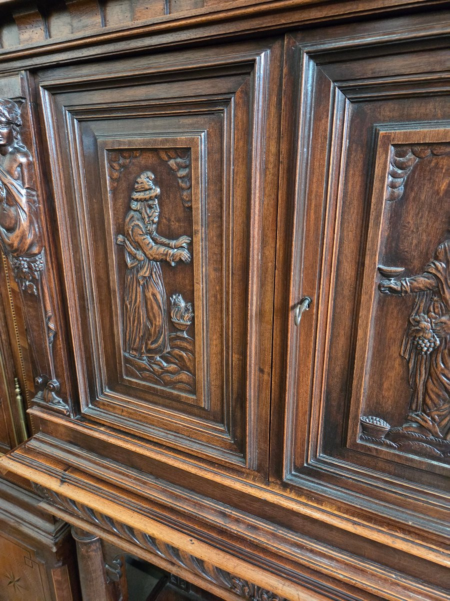 Cabinet en noyer de style gothique du début 20ème siècle -photo-8