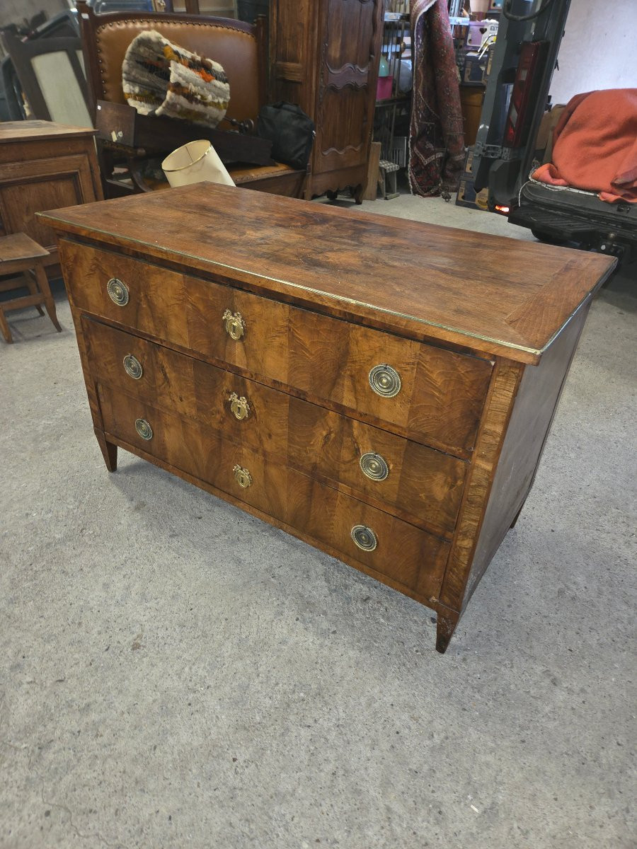 Louis XVI Walnut Chest Of Drawers, Early 19th Century -photo-2