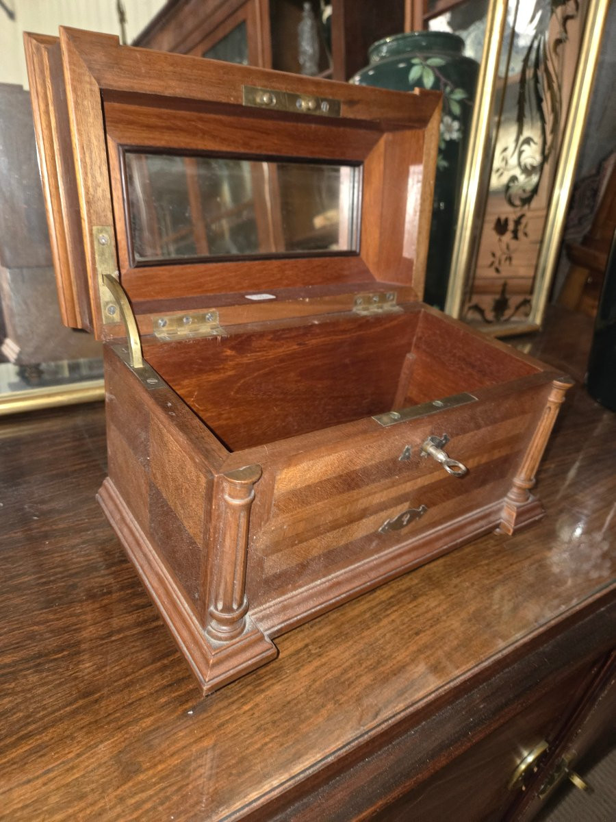 Petit commode 1900 étant un coffret à bijoux -photo-4
