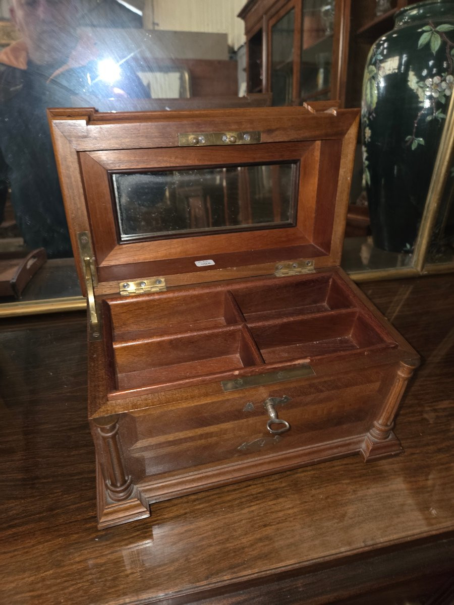Petit commode 1900 étant un coffret à bijoux -photo-5