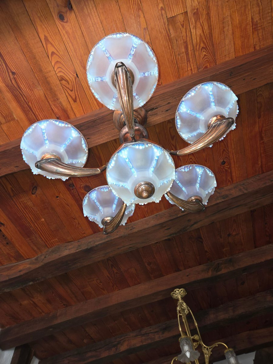 Art Deco Chandelier In Opalescent Glass And Copper Ezan France Circa 1930-photo-3