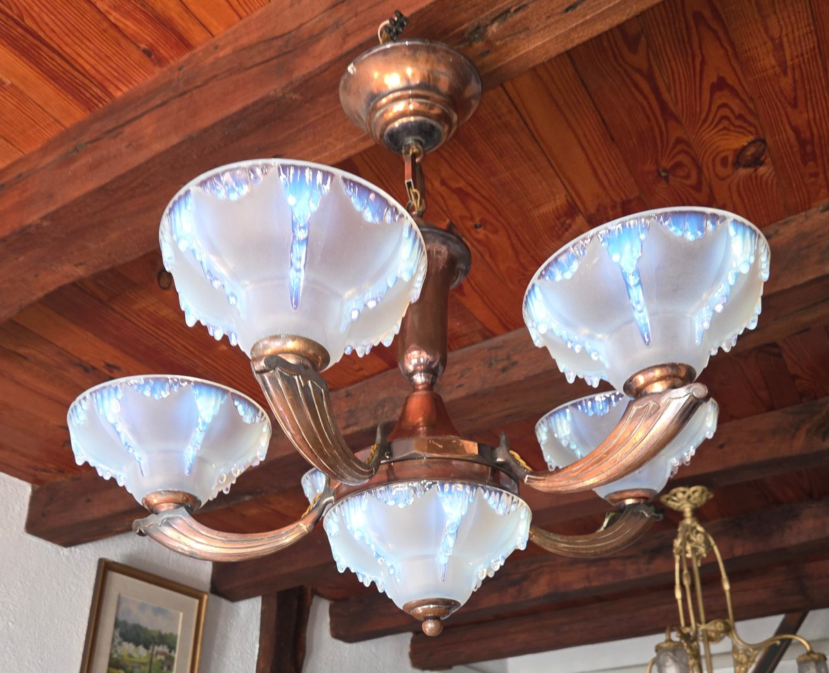 Art Deco Chandelier In Opalescent Glass And Copper Ezan France Circa 1930