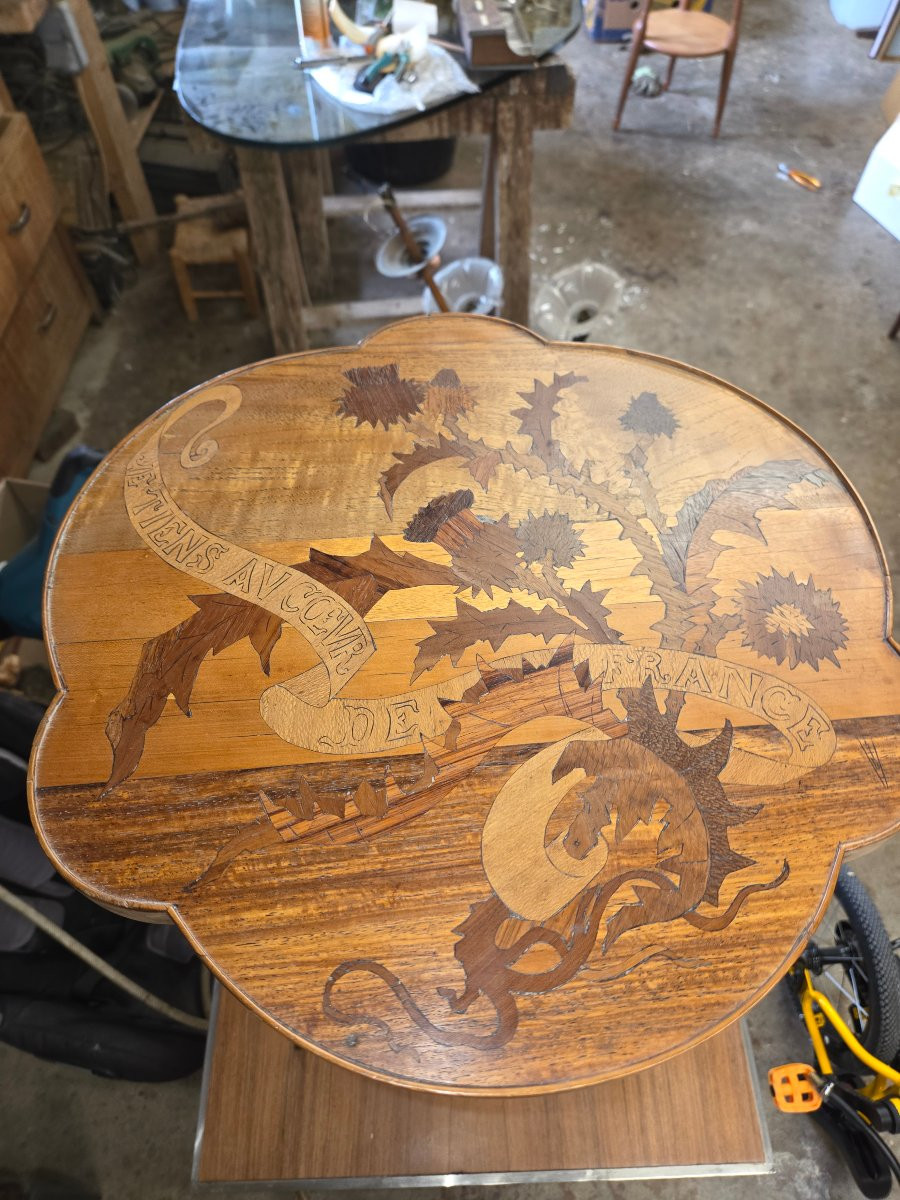 Gueridon parlant en marqueterie de Émile Gallé de la fin du 19eme -photo-3