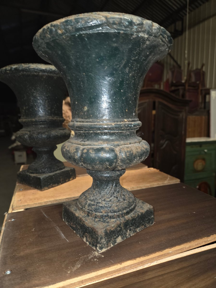 Pair Of Medisix Cast Iron Vases, Late 19th Century -photo-2
