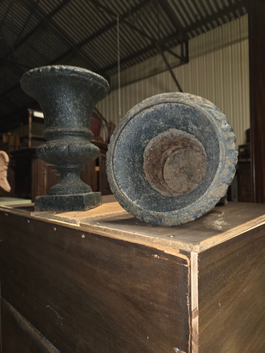 Pair Of Medisix Cast Iron Vases, Late 19th Century -photo-4