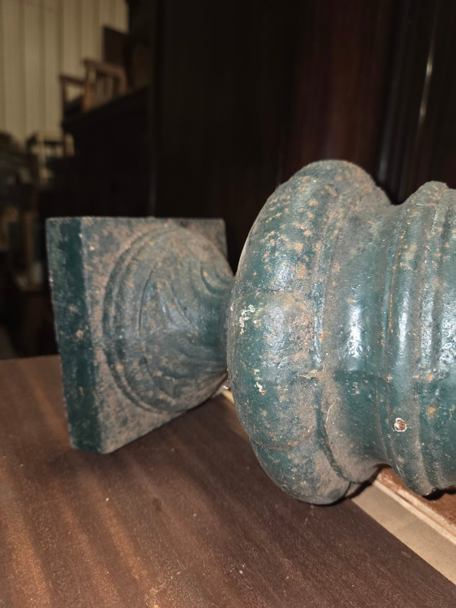 Paire de vases medisix en fonte fin 19ème -photo-2