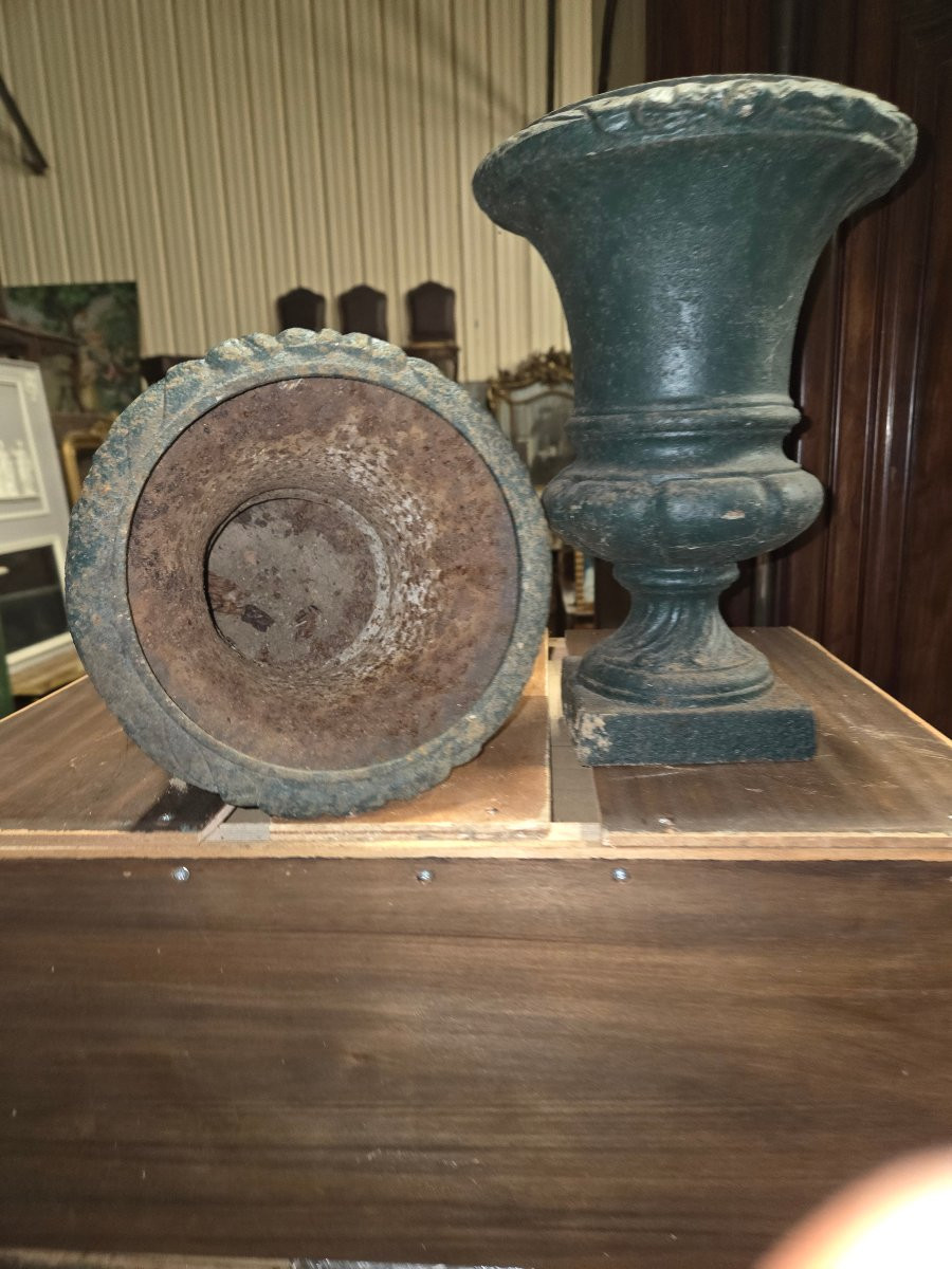 Paire de vases medisix en fonte fin 19ème -photo-4